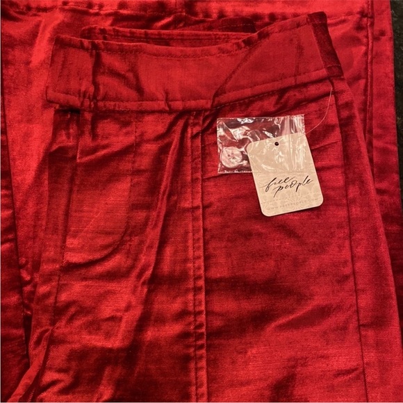 Free People 'Walk With You' Red Velvet Pants / Trousers NWT in Cherry Juice Sz 4 - Picture 7 of 9
